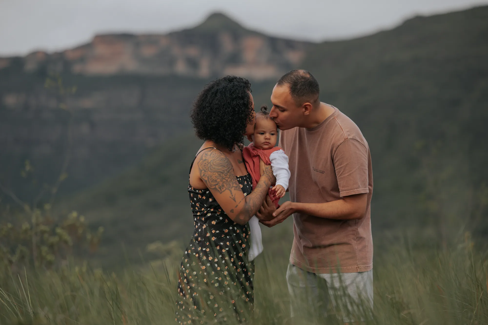 Emily, Marcelo e Valentina — ensaio de Família na Chapada Diamantina