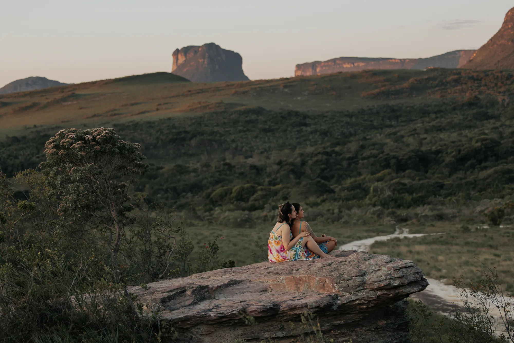 Alline e Ana — ensaio de Casal na Chapada Diamantina